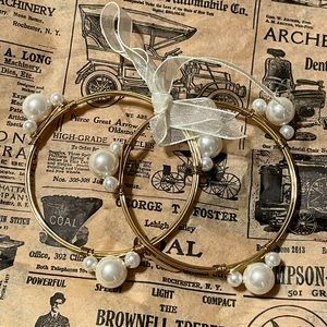 👋 3 x $15👋 Set of pearl bracelets 👒